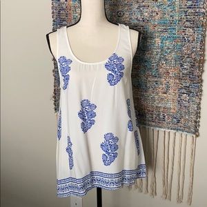 Karlie Blue/Cream sleeveless tank 🦋